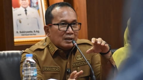 Sujiwo Tegaskan Pemkab Jadi Penengah Konflik PT Sintang Raya dan Warga Ambawang