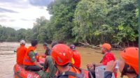 1000907914 Tim SAR Gabungan Lakukan Pencarian Warga Diduga Tenggelam di Sungai Landak