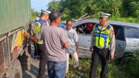 1000912009 Tabrakan Maut di Jalur Trans Kalimantan, Satu Orang Meninggal Dunia