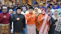 20260505_112024 35 Jemaah Haji Kubu Raya Resmi Dilepas, Bupati Sujiwo Pesan Jaga Kesehatan dan Kekompakan