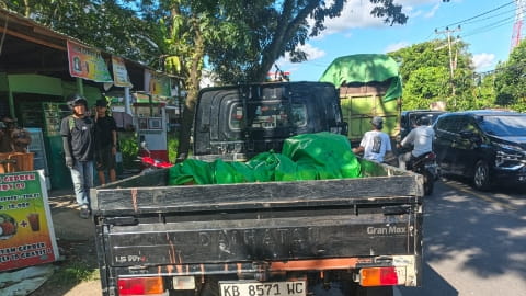 Gagal Salip Pick Up di Ambawang, Pemotor Tewas Terlindas Truk Tangki