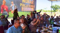 1000956303 Polres Kubu Raya Manfaatkan Nobar Piala Dunia untuk Dengar Keluhan Warga