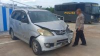 1000969507 Minibus Diduga Ngebut Tabrak Motor di U-Turn Probesco, Dua Korban Luka Berat