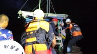 Motor Klotok Mati Mesin di Muara Ketapang, ABK Berhasil Diselamatkan Tim SAR Evakuasi