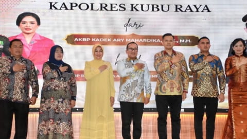 AKBP Rensa Resmi Jabat Kapolres Kubu Raya, Sujiwo Sampaikan Pesan Kemitraan