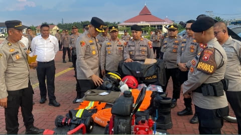 Kapolres Kubu Raya Cek Kesiapan Armada Pemadam Karhutla