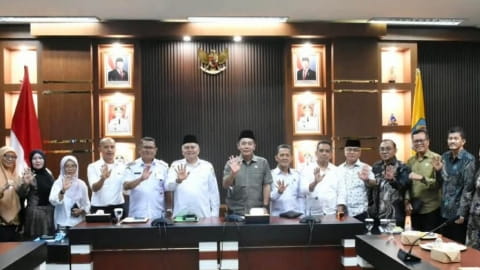 Terima Kunjungan DPRD Sambas, Sekda Yusran Ungkap Strategi Optimalisasi Aset Daerah