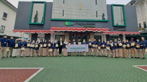 Pegadaian Salurkan Bantuan Rp100 Juta untuk Pembangunan GKMI Nanga Awin Kapuas Hulu