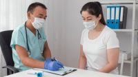 Ilustrasi perawatan dokter kulit