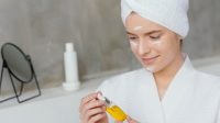 Ilustrasi skincare mengandung retinoid