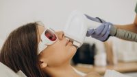 Ilustrasi laser bibir