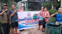 1001188108 Pemuda Muhammadiyah Kubu Raya Salurkan Air Bersih untuk Warga Wonodadi