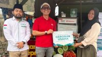 MTT dan NU Care-LAZISNU Pontianak Serahkan Bantuan Gerobak Usaha untuk UMKM Binaan