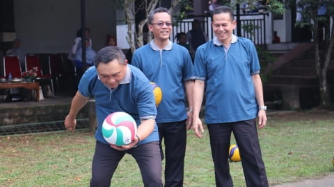 Kemenag Kalbar Buka Kick Off HAB ke-81 dengan Pertandingan Voli