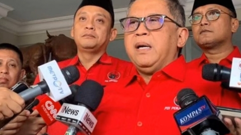 Hasto Kristiyanto Dorong Moratorium Alih Fungsi Hutan untuk Perkebunan Sawit